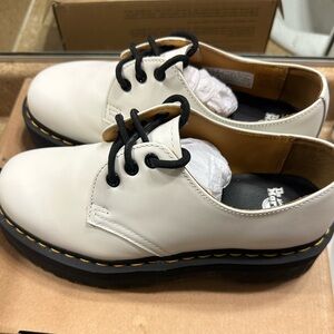 Dr. Martens 1461 White Smooth Leather Platform Shoes Size 9